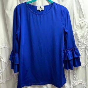Dainty Jewells Top. Size Medium